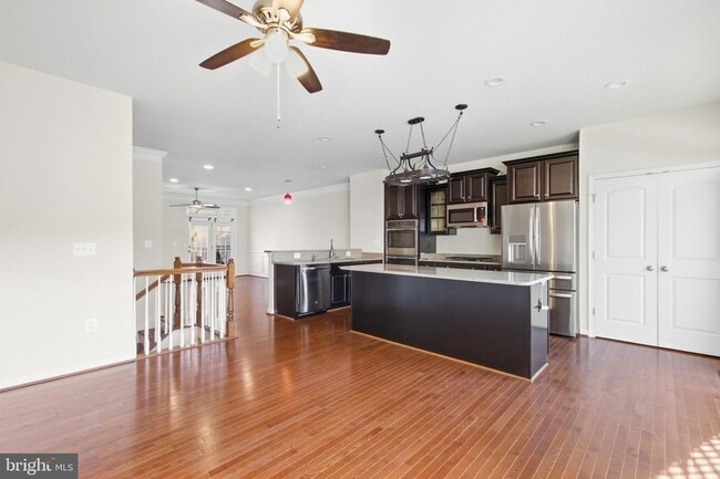 Building Photo - 1443 Occoquan Heights Ct