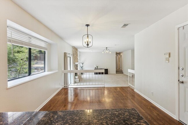 Building Photo - 3609 Peregrine Falcon Dr