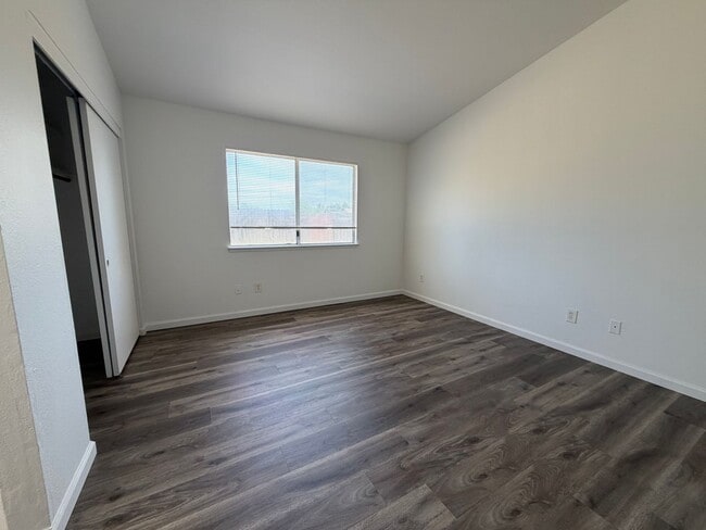 Building Photo - 8162 Morgan Hill Way