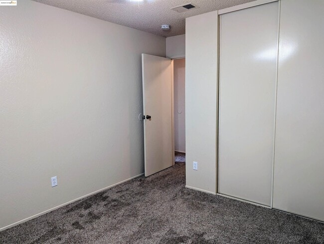 Building Photo - 4958 Driftwood Ct
