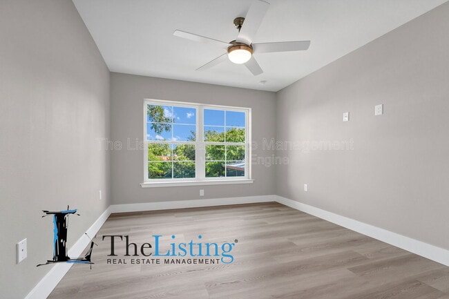 Building Photo - 39 SE 15th Terrace