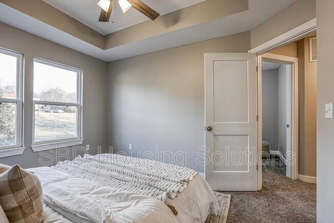 Building Photo - 2917 S Harvard Ave