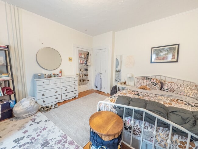 Building Photo - 12 Hamlin St