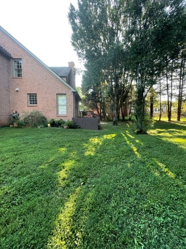 Building Photo - West Knoxville, Farragut 37934 - 4 bedroom, 3.5 bath, 2 Story Brick Home -Contact Debra Johnson (...