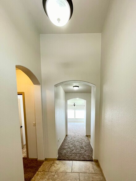 Building Photo - 13209 Bywell