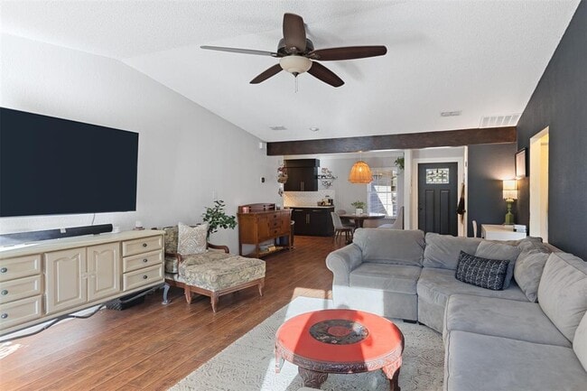 Building Photo - 3909 Holt Dr