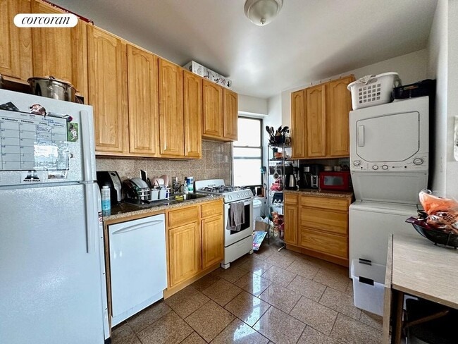 Building Photo - 40 W 127th St