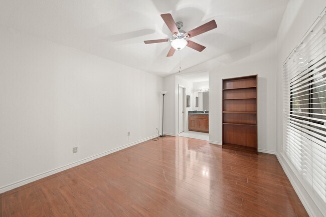 Building Photo - 8100 Cambridge St