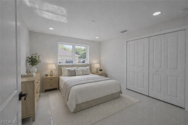 Building Photo - 4529-4531-4529 18th St SW