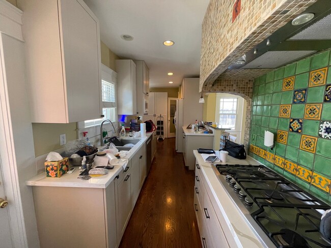 Building Photo - 3794 Arnold Ave