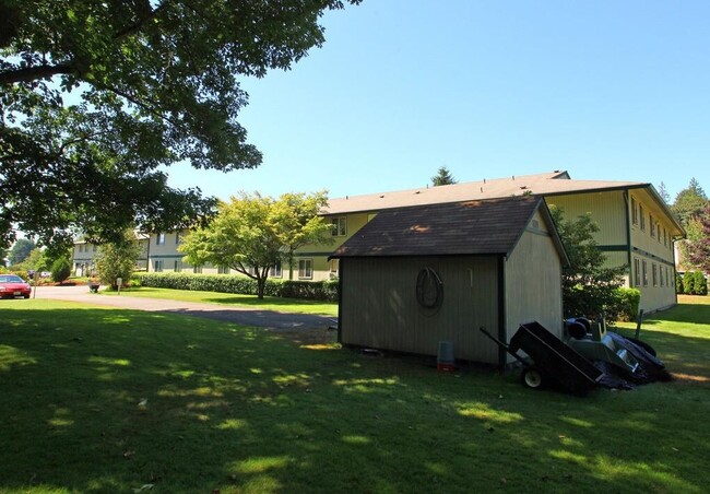 Building Photo - 280 Sylvan Way