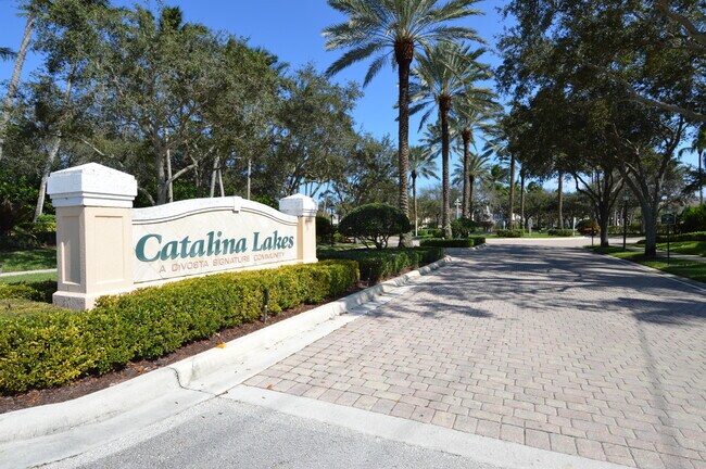 Building Photo - 504 Capistrano Dr