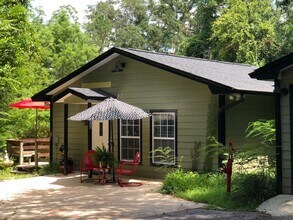 Building Photo - Fully furnished 2/2 corporate and long ter...