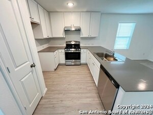 Building Photo - 736 Bullsnake Trl