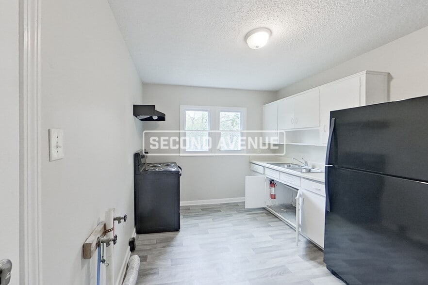 Building Photo - 7825 Rugby Ct