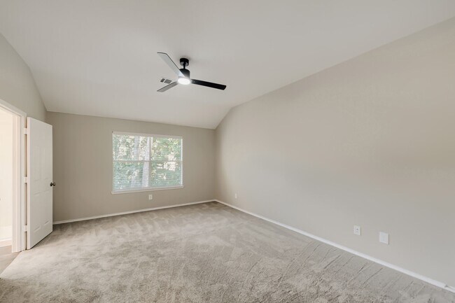 Building Photo - 11 Wineberry Pl