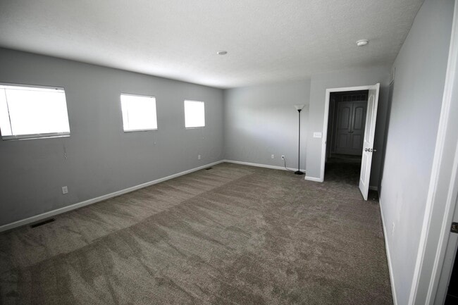 Building Photo - 5801 Sedgemoor Dr