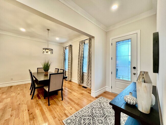 Building Photo - NEW, big, beautiful, Executive Home Liberty Twp