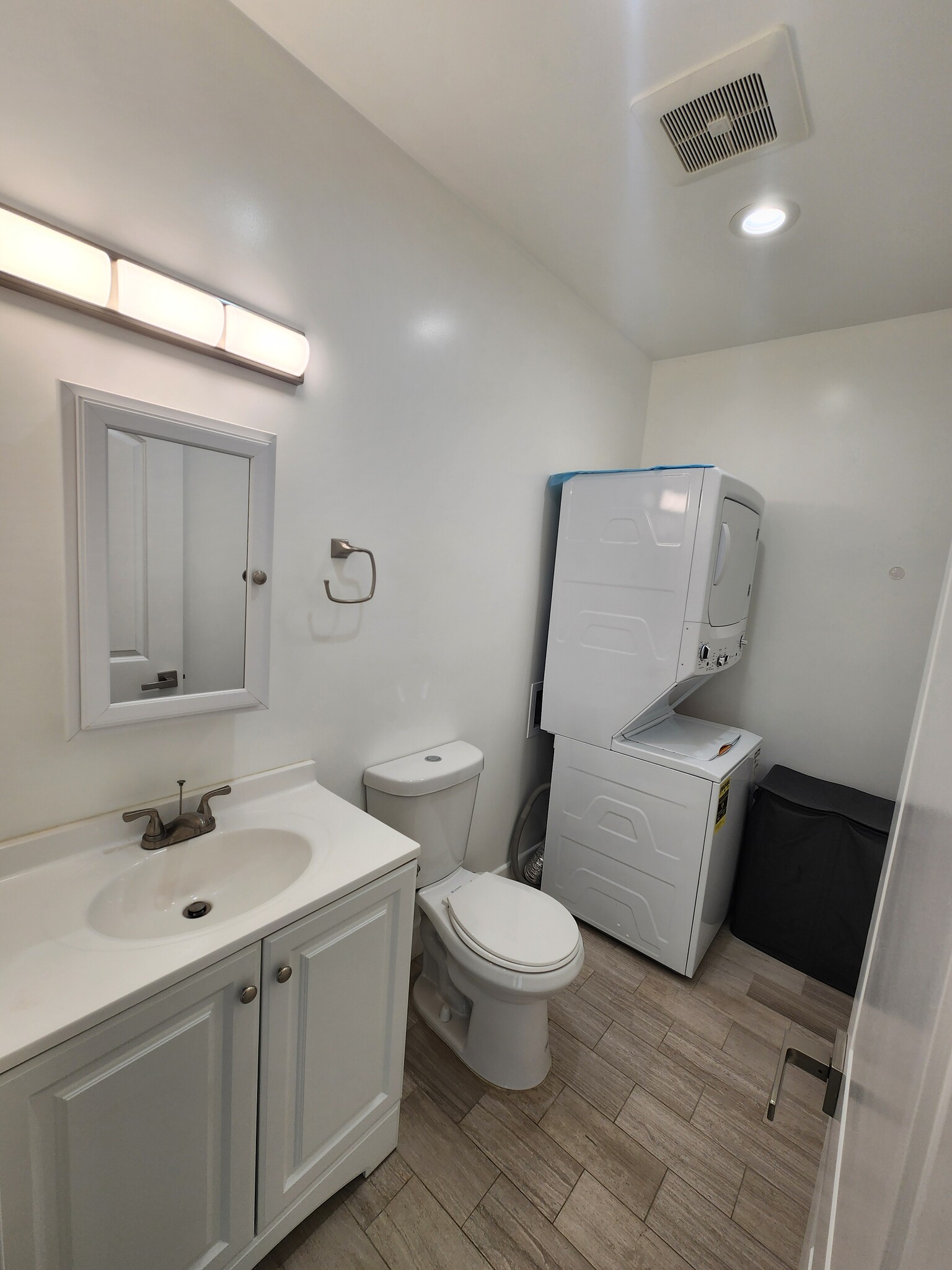 Building Photo - 9309 Dorrington Pl