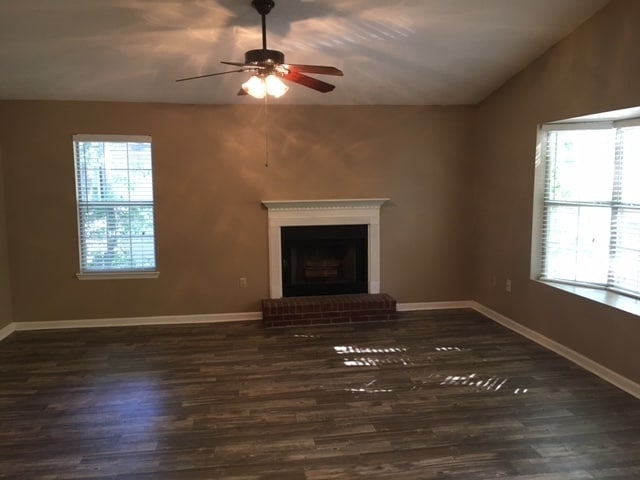 Building Photo - Rolling Hills Condo
