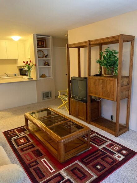 Livingroom - 6386 Rancho Mission Rd. #308