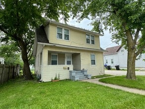 Building Photo - 804 S Morris Ave