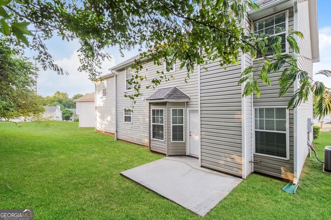 Building Photo - 6251 Village Trace