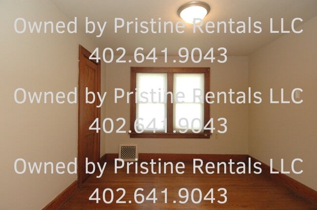 Building Photo - 322 S 6th St