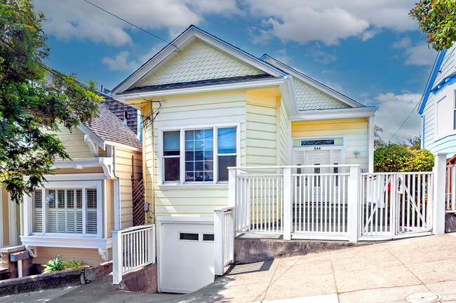 Primary Photo - 544 Mississippi St