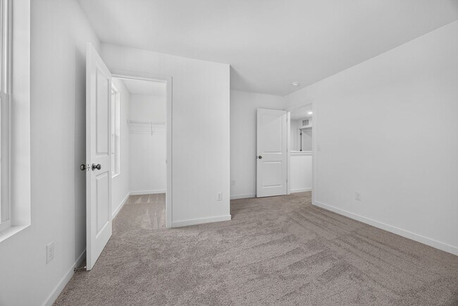 Building Photo - 882 Waterworks Rd