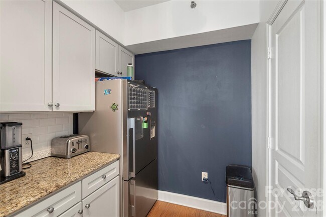 Building Photo - 1315 East Blvd