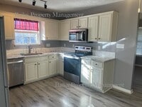 Building Photo - 319 Holly Marie Dr