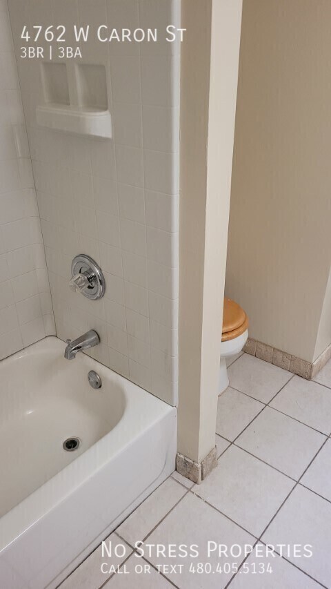 Building Photo - 4762 W Caron St