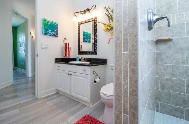 Building Photo - 2319 Avenue C