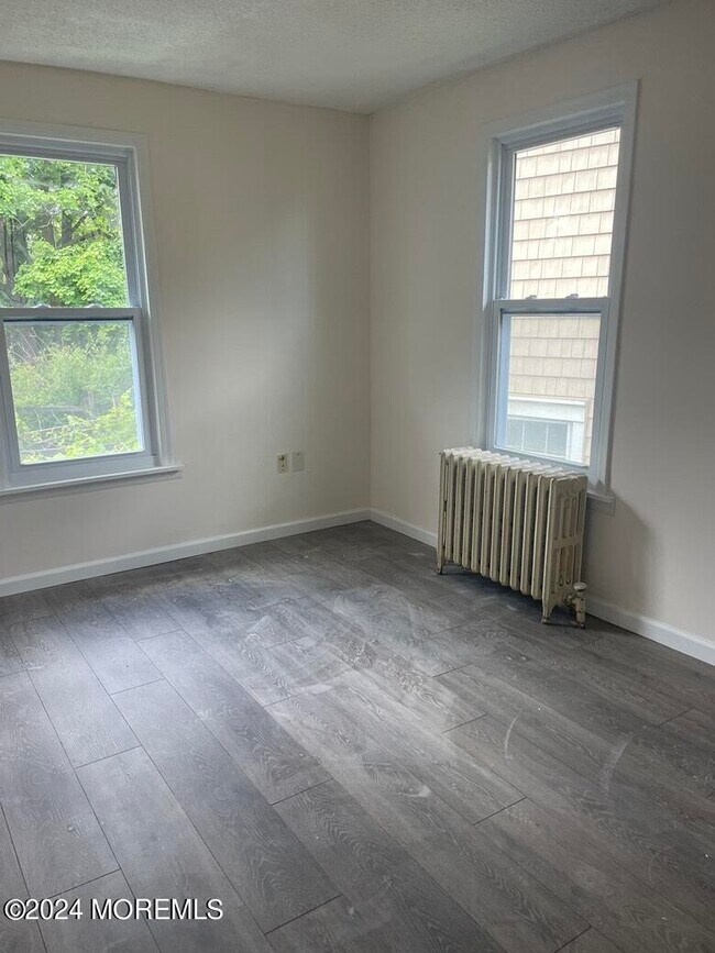 Building Photo - 103 Pavilion Ave