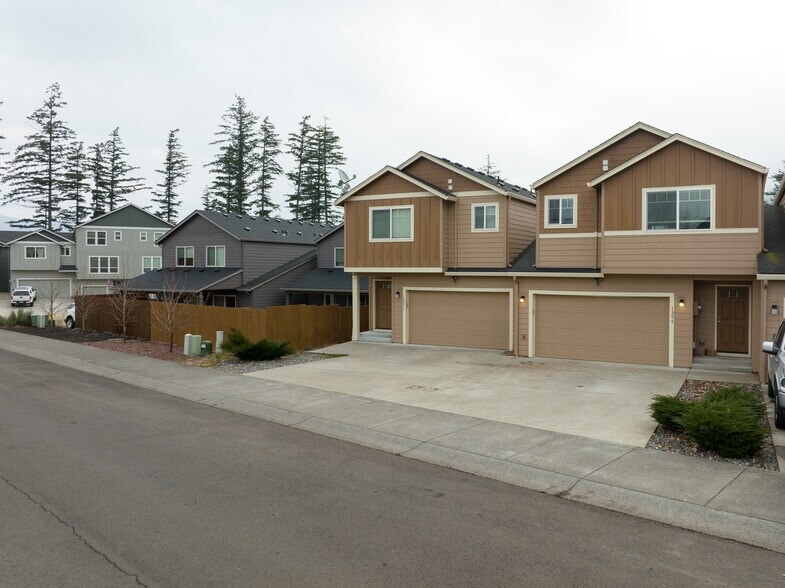 wide view exterior - 1295 Windsong Dr