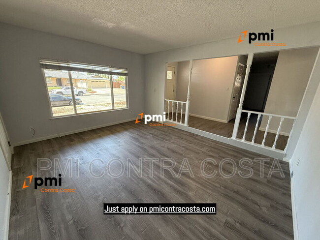 Building Photo - 1608 Norine Dr