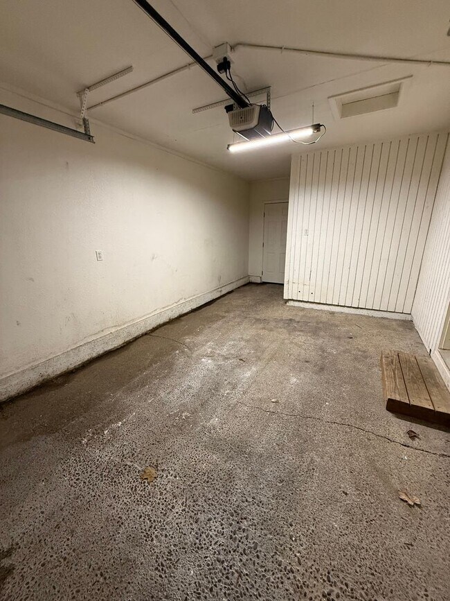 Building Photo - moojoh01 4212-4214 47th Ave NE