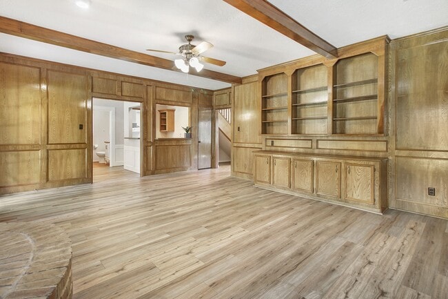 Building Photo - 5402 Summerfield Ln