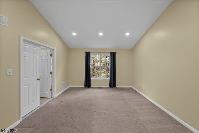 Building Photo - 30 Hoover Ave