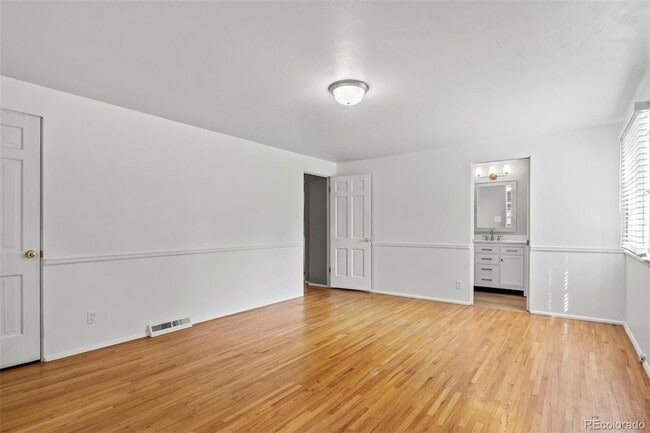 Building Photo - 2912 Drakestone Dr