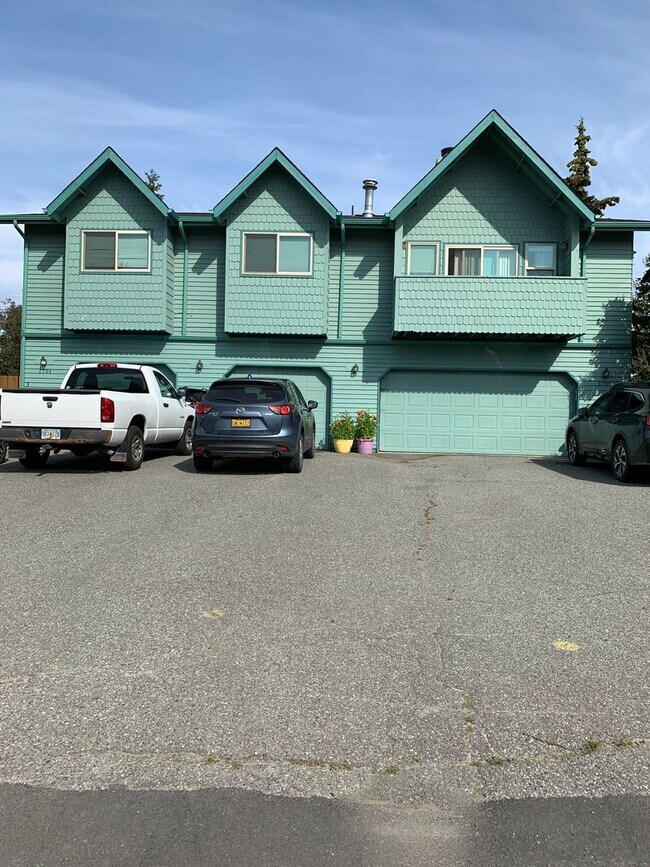 Building Photo - 1701 Elcadore Dr