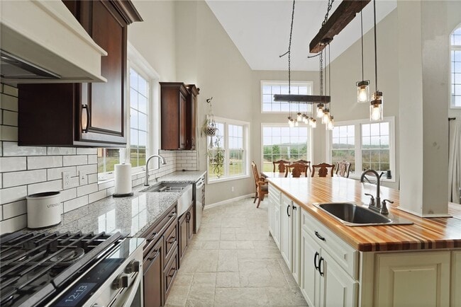 Building Photo - 136 Vargo Rd