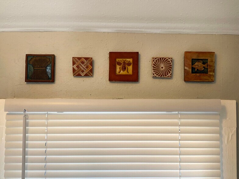 Building Photo - 2716 18th St N