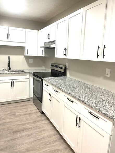 Interior Photo - Forest Pointe