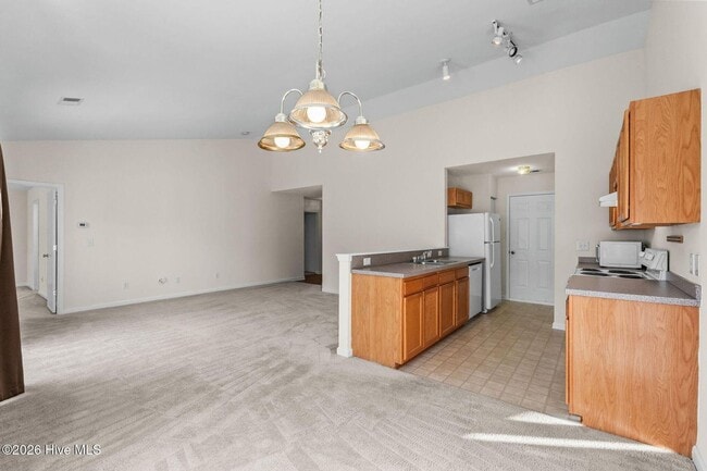 Building Photo - Beautiful 3-Bedroom Home in a Highly Desirable Community