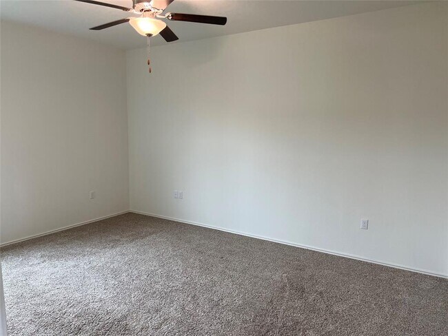 Building Photo - 7501 Ivy Trellis Trl