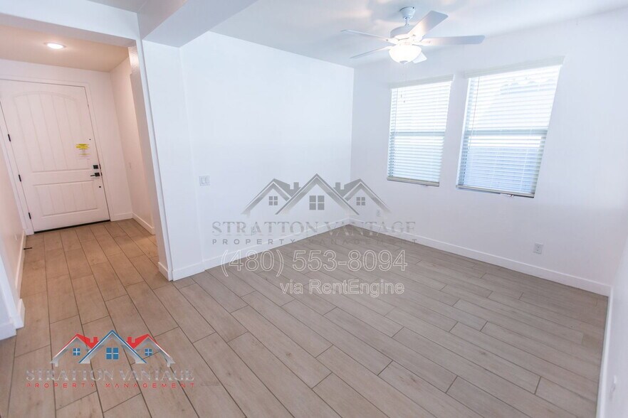 Building Photo - 15075 W McKinley St