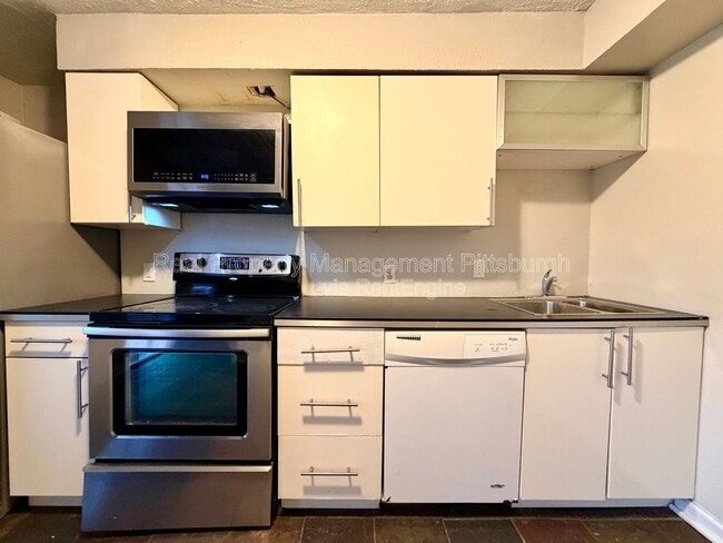 Building Photo - 2840 Josephine St