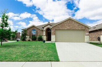 Building Photo - 14401 Chino Dr